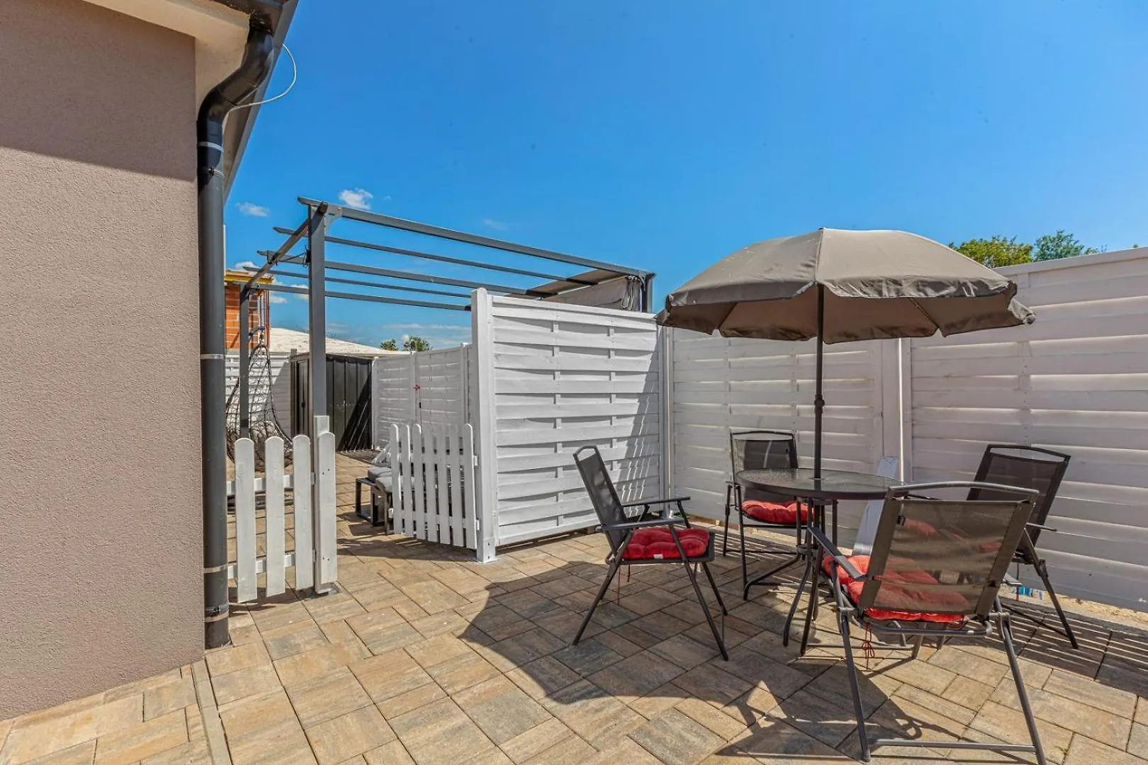Cozy Two Bedroom Apartment Rose With Terrace Funtana 0*,